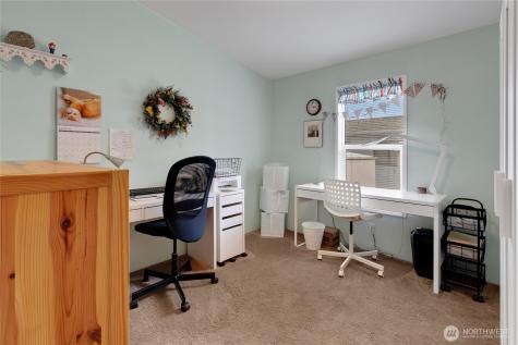 8511 144th Avenue E Puyallup WA 98372