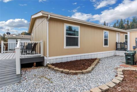 8511 144th Avenue E Puyallup WA 98372