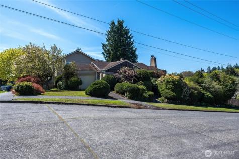 4501 Dakota Seattle WA 98116