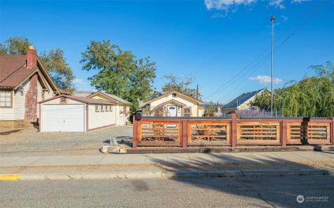 343 Malaga Avenue Wenatchee WA 98801