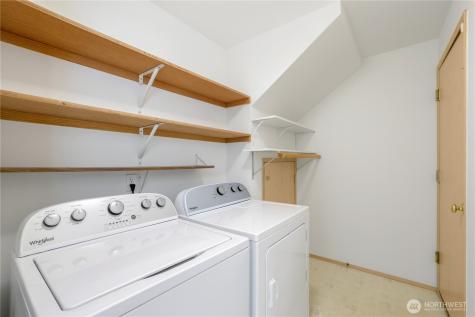 3814 Crystal Ridge Drive SE Puyallup WA 98372