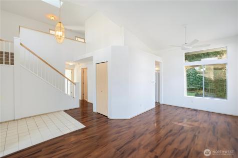 3814 Crystal Ridge Drive SE Puyallup WA 98372