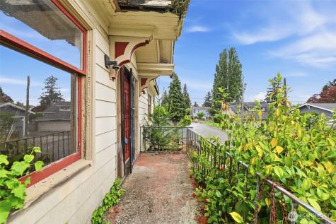 3704 N Tyler Street Tacoma WA 98407