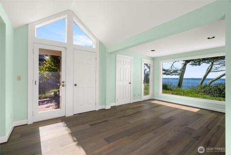 1034 57th Street Port Townsend WA 98368
