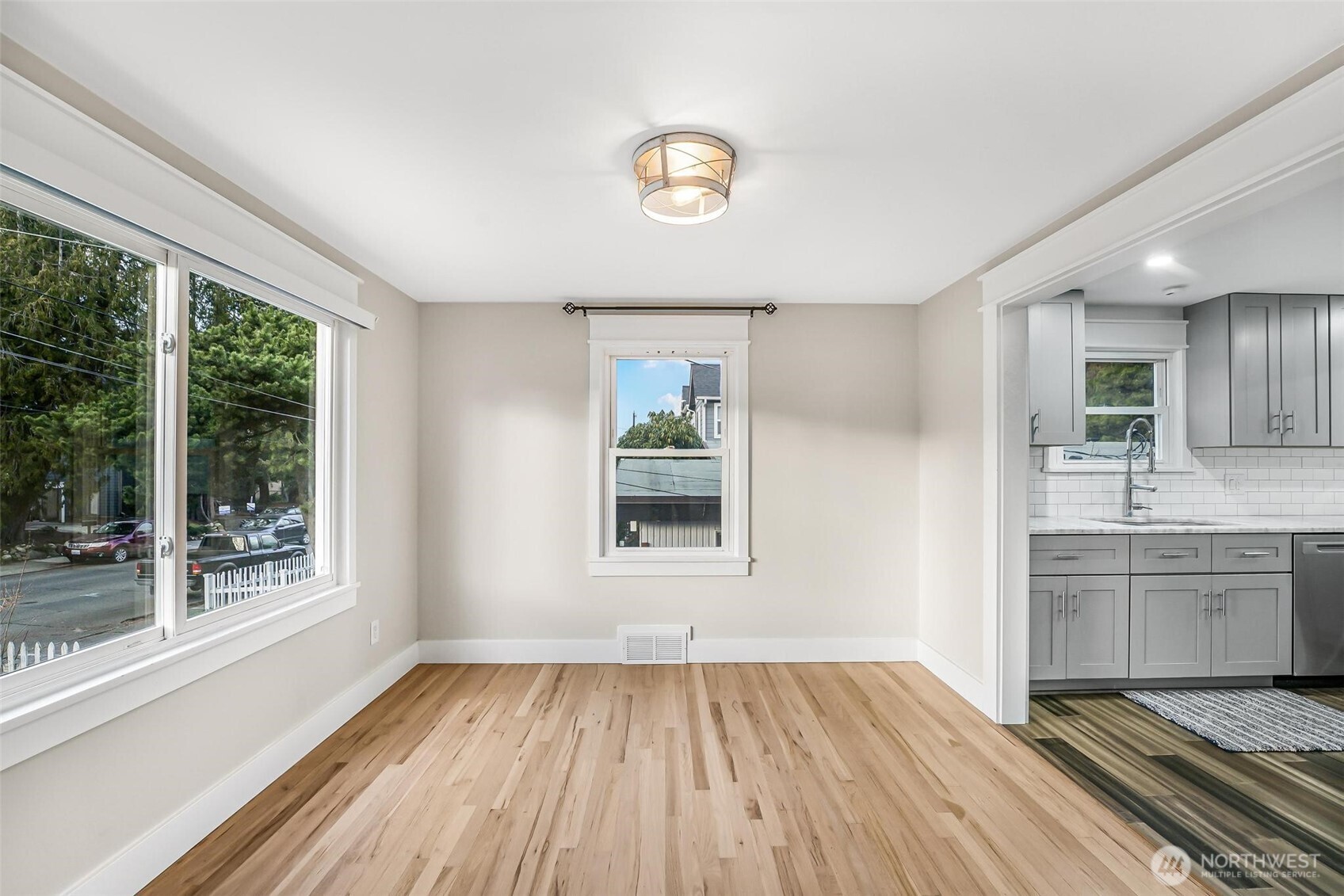 10230 62nd Avenue S Seattle WA 98178