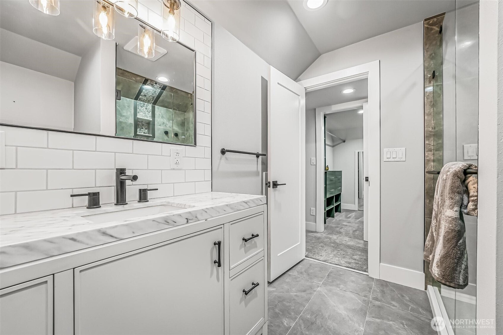 10230 62nd Avenue S Seattle WA 98178