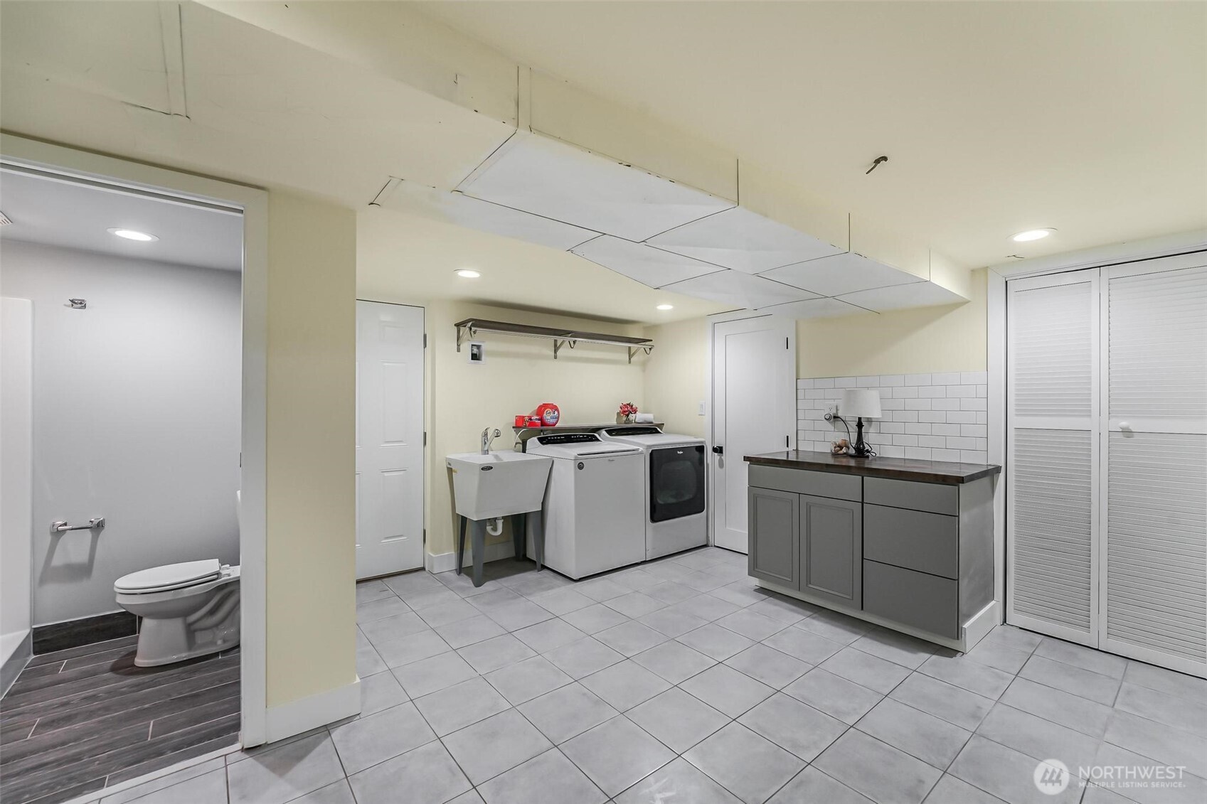 10230 62nd Avenue S Seattle WA 98178