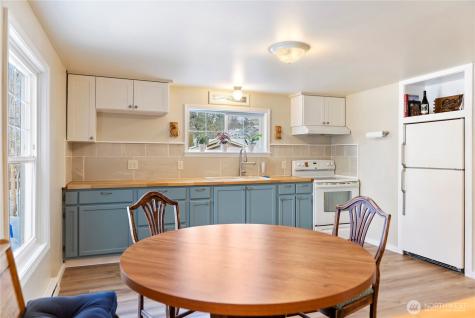 146 E Chewuch Road Winthrop WA 98862