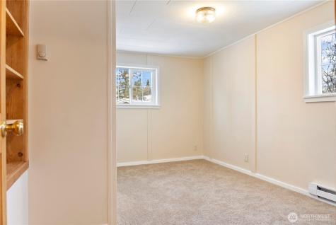 146 E Chewuch Road Winthrop WA 98862