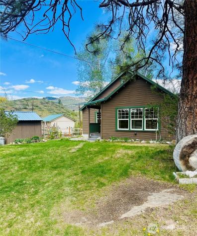 146 E Chewuch Road Winthrop WA 98862