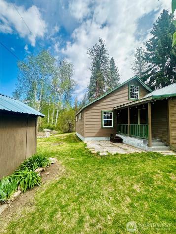 146 E Chewuch Road Winthrop WA 98862