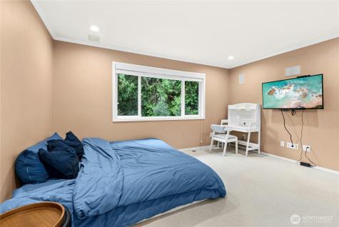 23502 25th Drive SE Bothell WA 98021