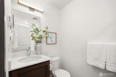 1359 Nolta Loop NE Bainbridge Island WA 98110