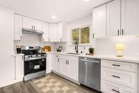 935 N 92nd Street Seattle WA 98103