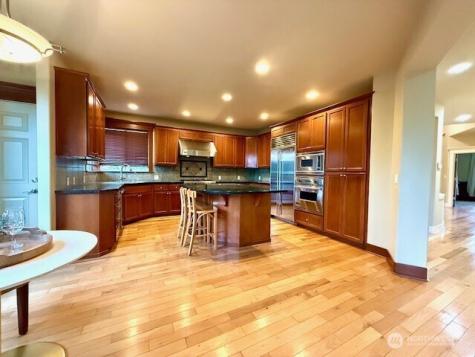23419 NE 10th Place Sammamish WA 98074