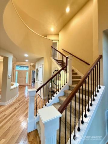 23419 NE 10th Place Sammamish WA 98074