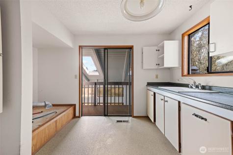 846 Bay View Court SE Ocean Shores WA 98569