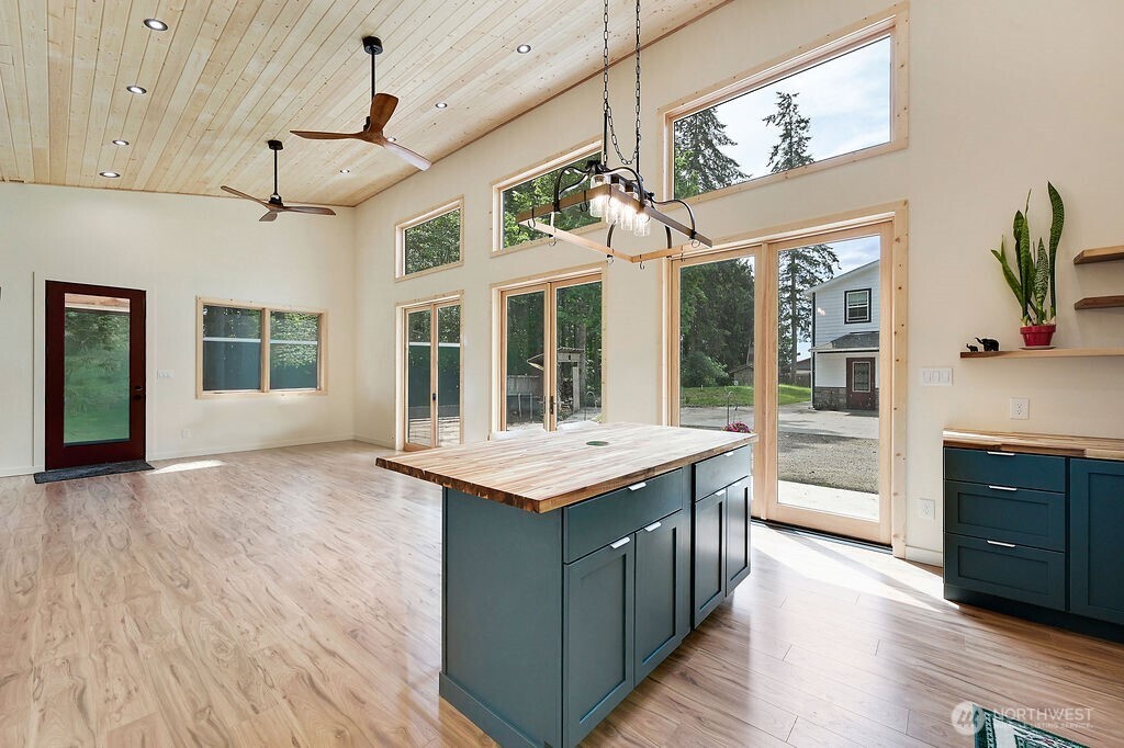 196 Nolton Road Nordland WA 98358