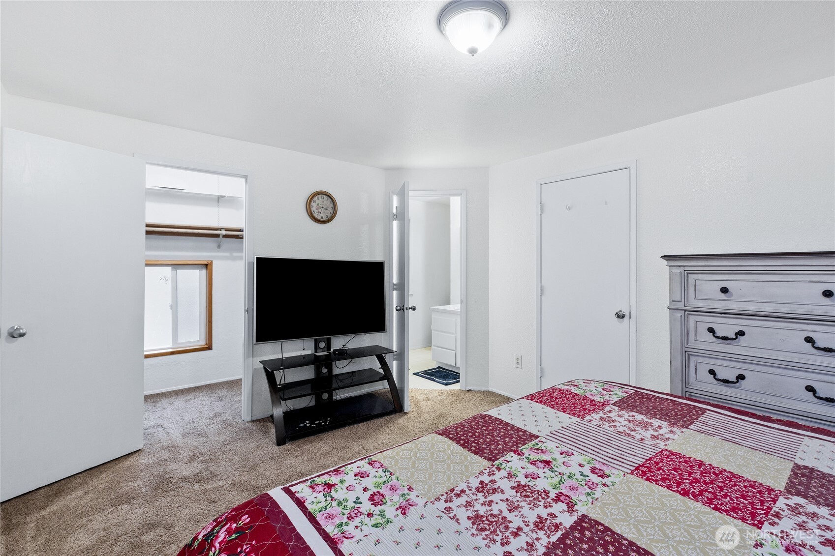 309 White River Drive Pacific WA 98047