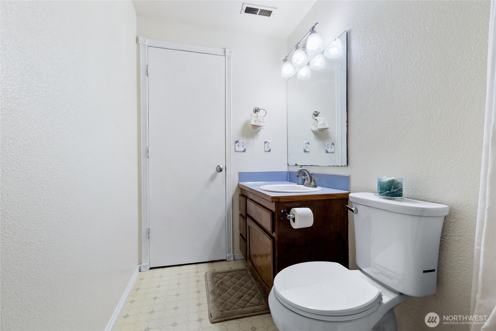 309 White River Drive Pacific WA 98047