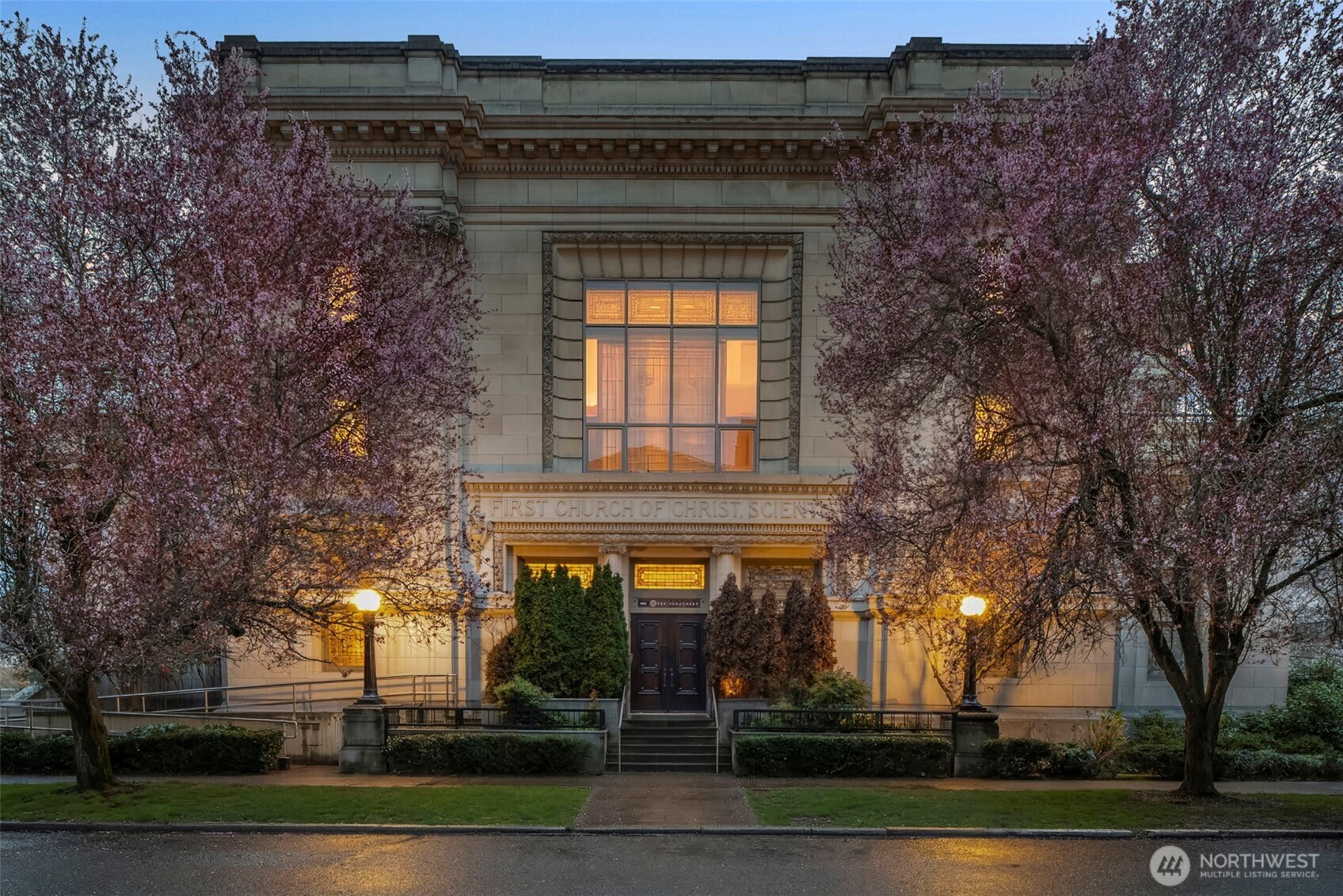 1849 16th Avenue Seattle WA 98112