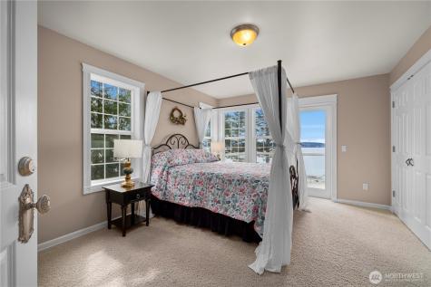 4200 S Camano Drive Camano Island WA 98282