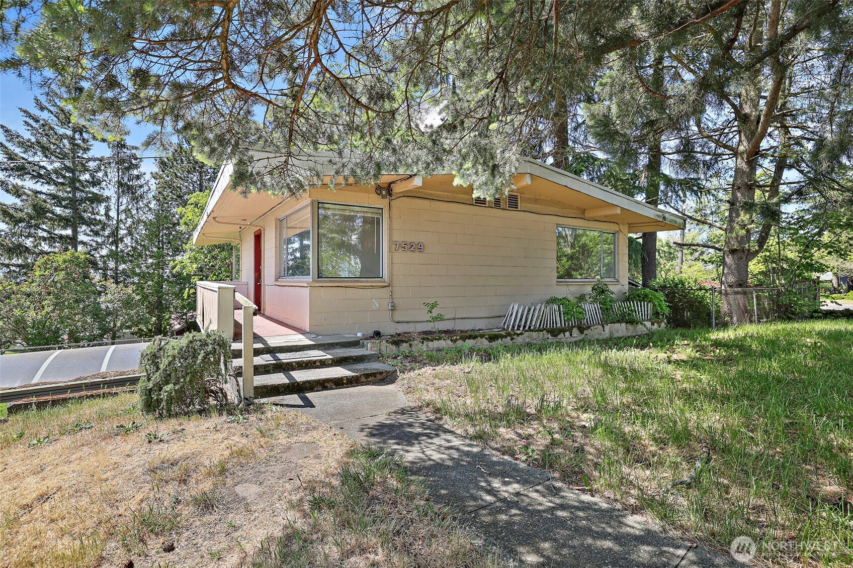 7529 Beacon Avenue S Seattle WA 98118
