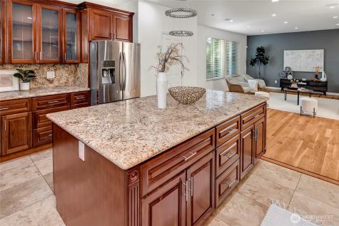 14534 27th Avenue NE Shoreline WA 98155