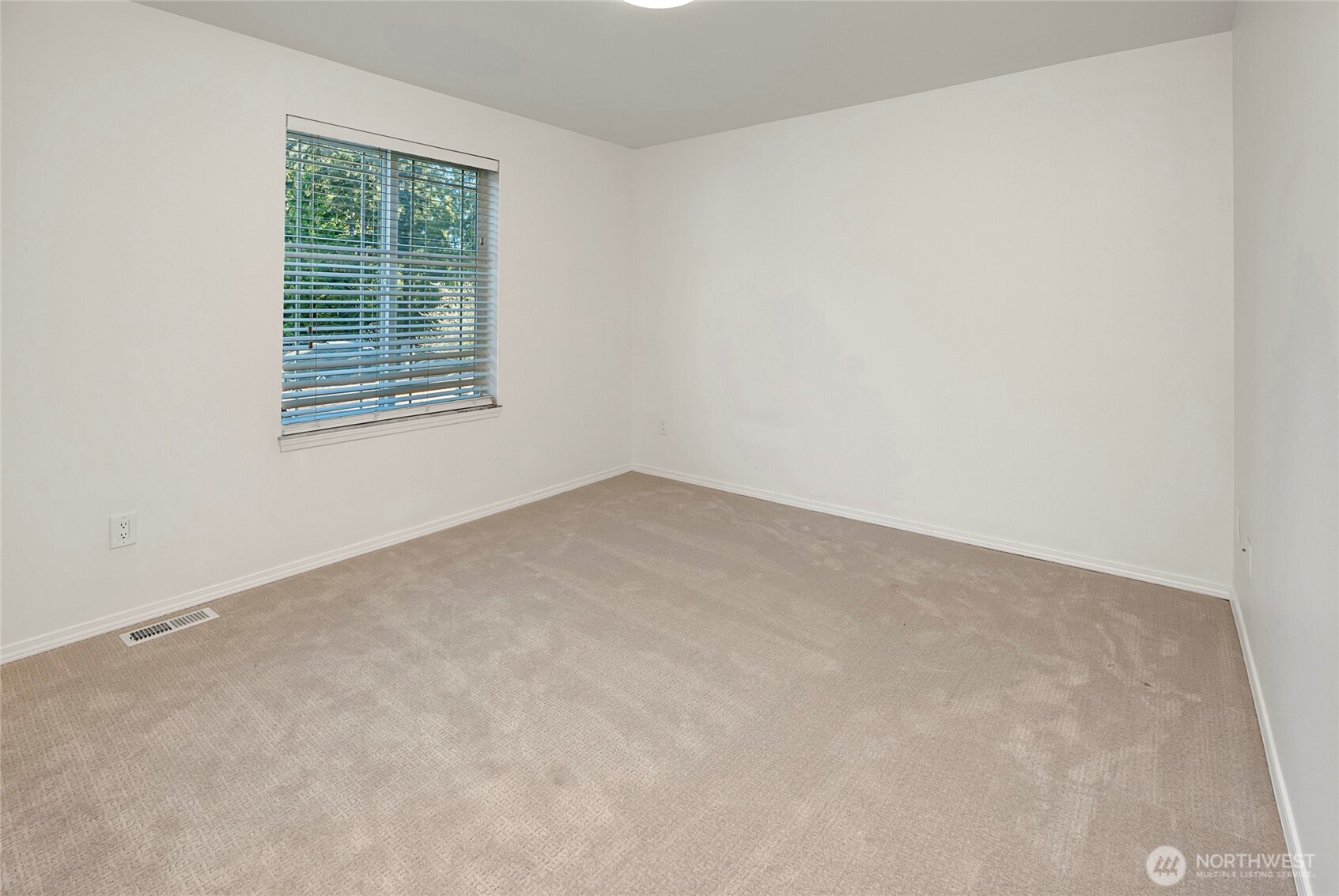 14534 27th Avenue NE Shoreline WA 98155