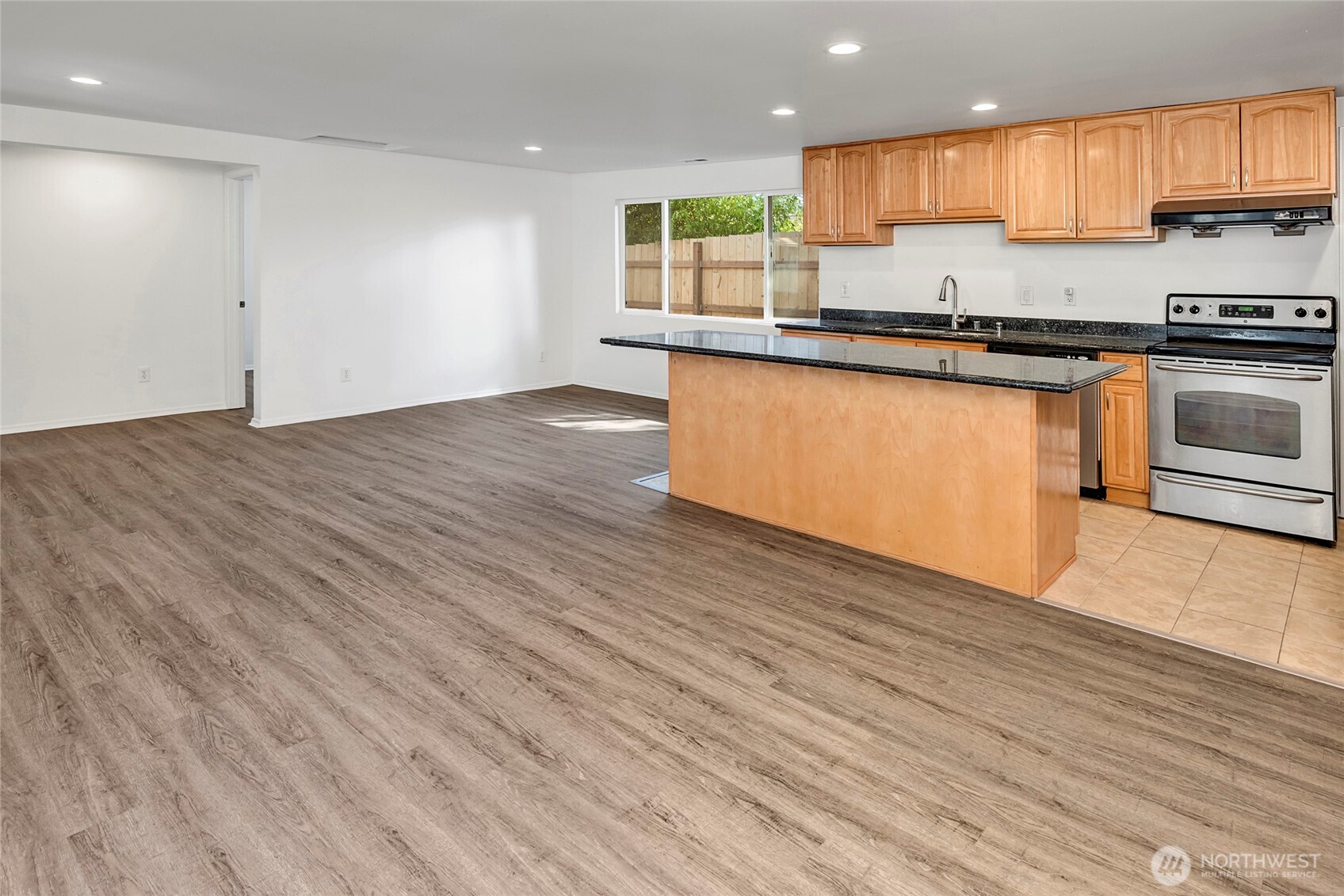 14534 27th Avenue NE Shoreline WA 98155