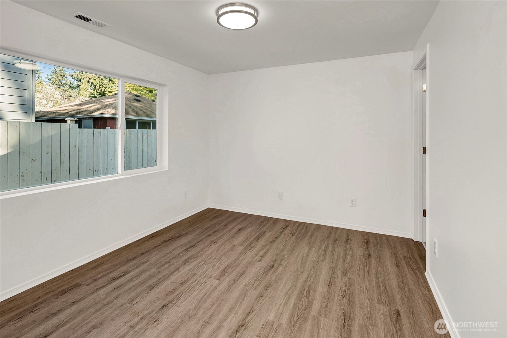 14534 27th Avenue NE Shoreline WA 98155
