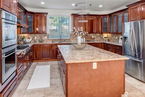 14534 27th Avenue NE Shoreline WA 98155