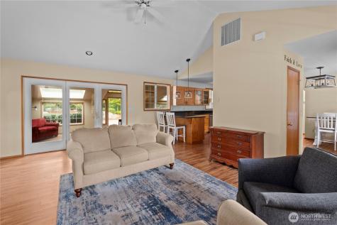 1540 Carlton Way Oak Harbor WA 98277