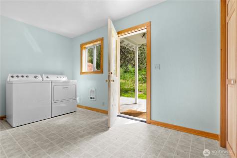 511 Bluff Street Winthrop WA 98862