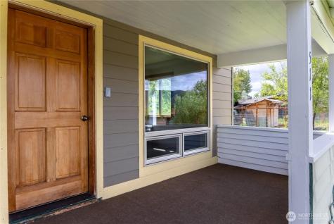 511 Bluff Street Winthrop WA 98862