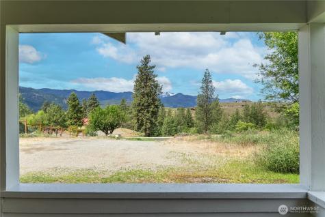511 Bluff Street Winthrop WA 98862