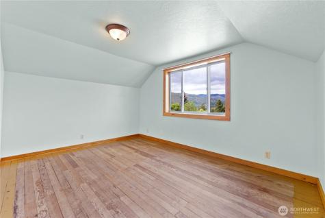 511 Bluff Street Winthrop WA 98862