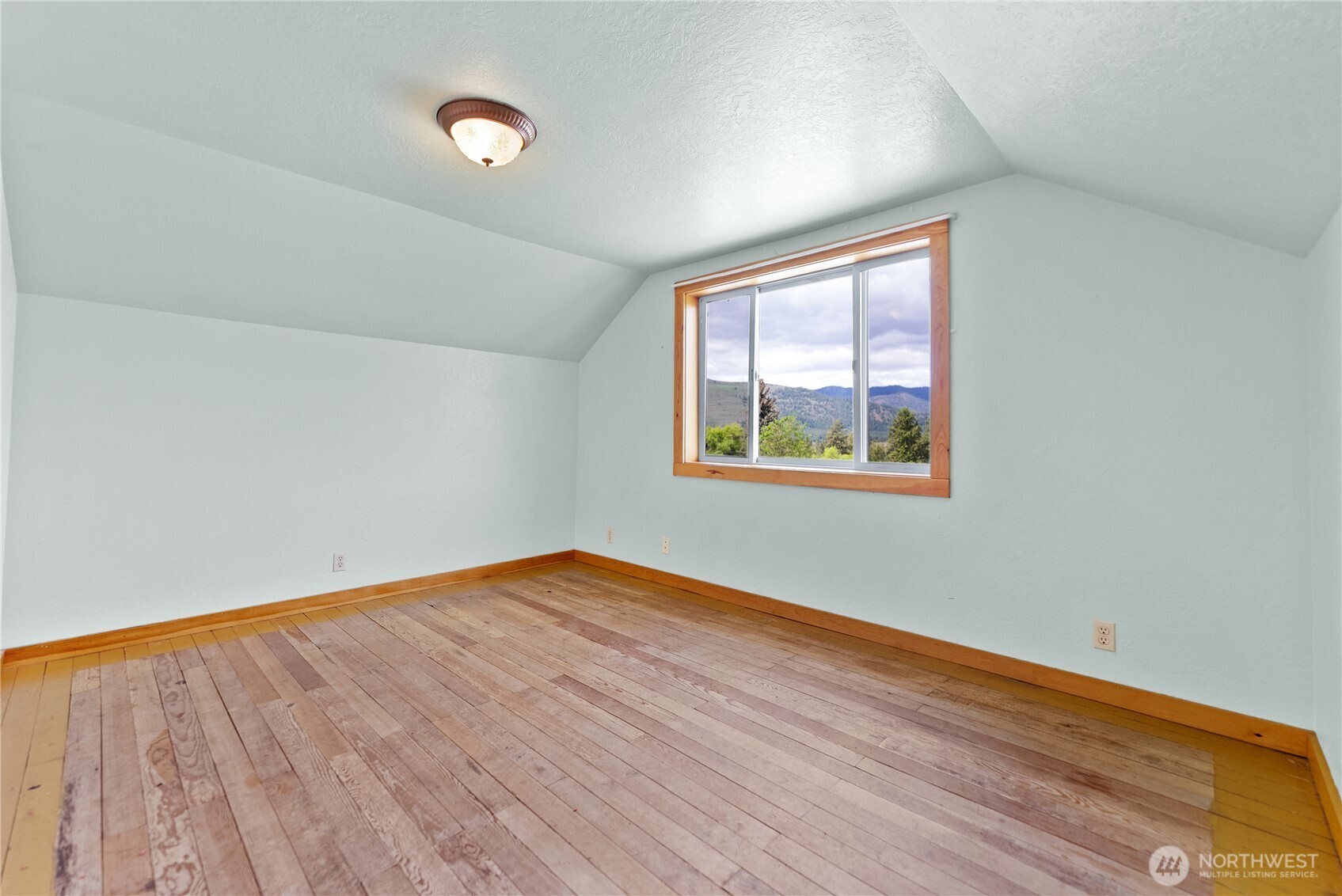 511 Bluff Street Winthrop WA 98862