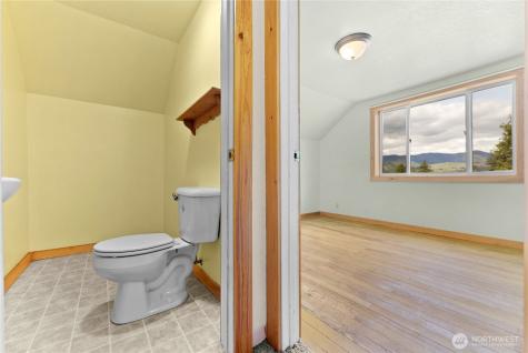 511 Bluff Street Winthrop WA 98862
