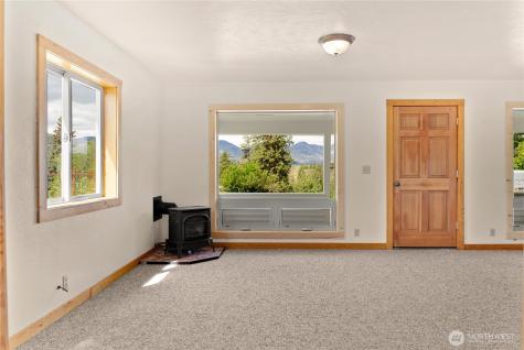 511 Bluff Street Winthrop WA 98862