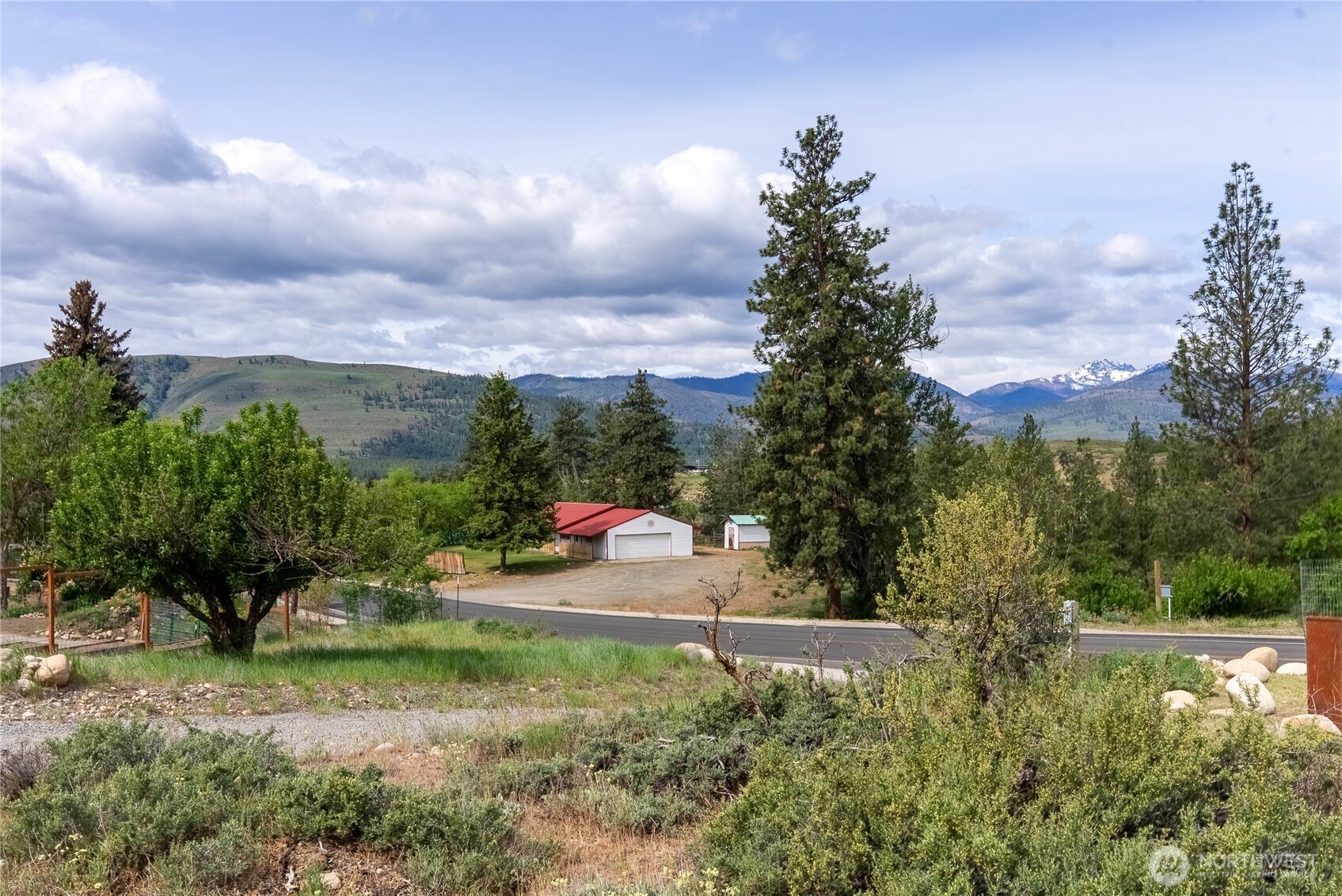 511 Bluff Street Winthrop WA 98862