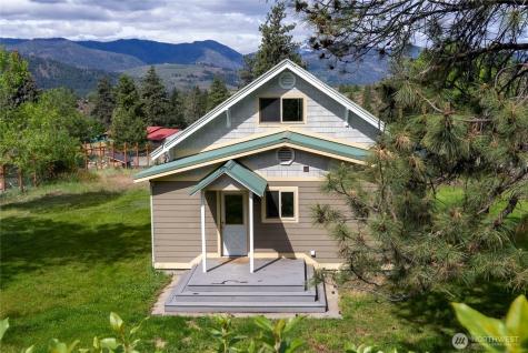 511 Bluff Street Winthrop WA 98862