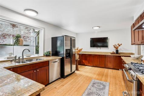 10816 183rd Avenue NE Redmond WA 98052
