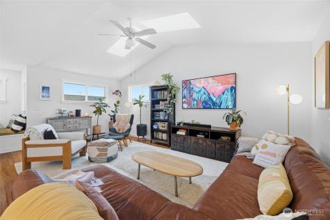 2404 Cherry Street Bellingham WA 98225