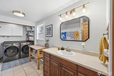 2404 Cherry Street Bellingham WA 98225