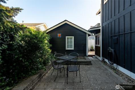 2404 Cherry Street Bellingham WA 98225