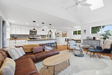 2404 Cherry Street Bellingham WA 98225
