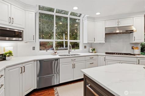 13543 160th Avenue NE Redmond WA 98052
