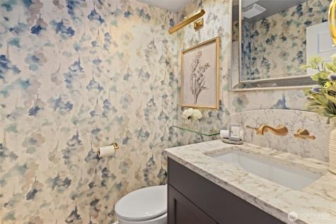 13543 160th Avenue NE Redmond WA 98052