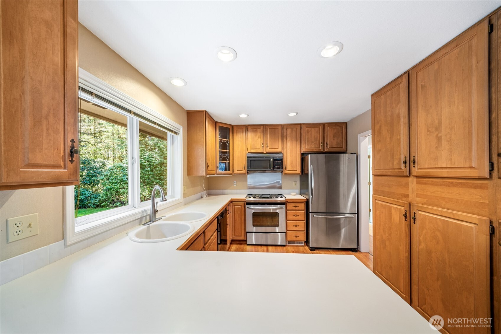 5608 Ridge High Court SW Olympia WA 98512